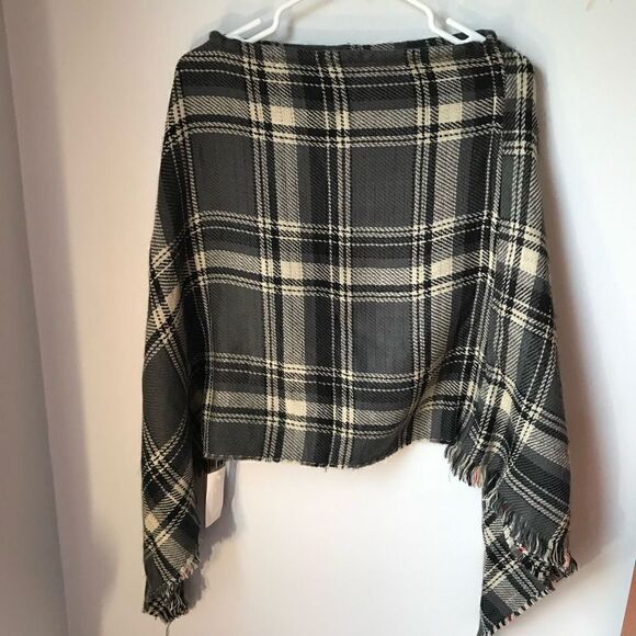 NWT LOF Love of Fashion Pullover Poncho Cape Tartan plaid. ralphlaurenchristmas - Picture 10 of 12